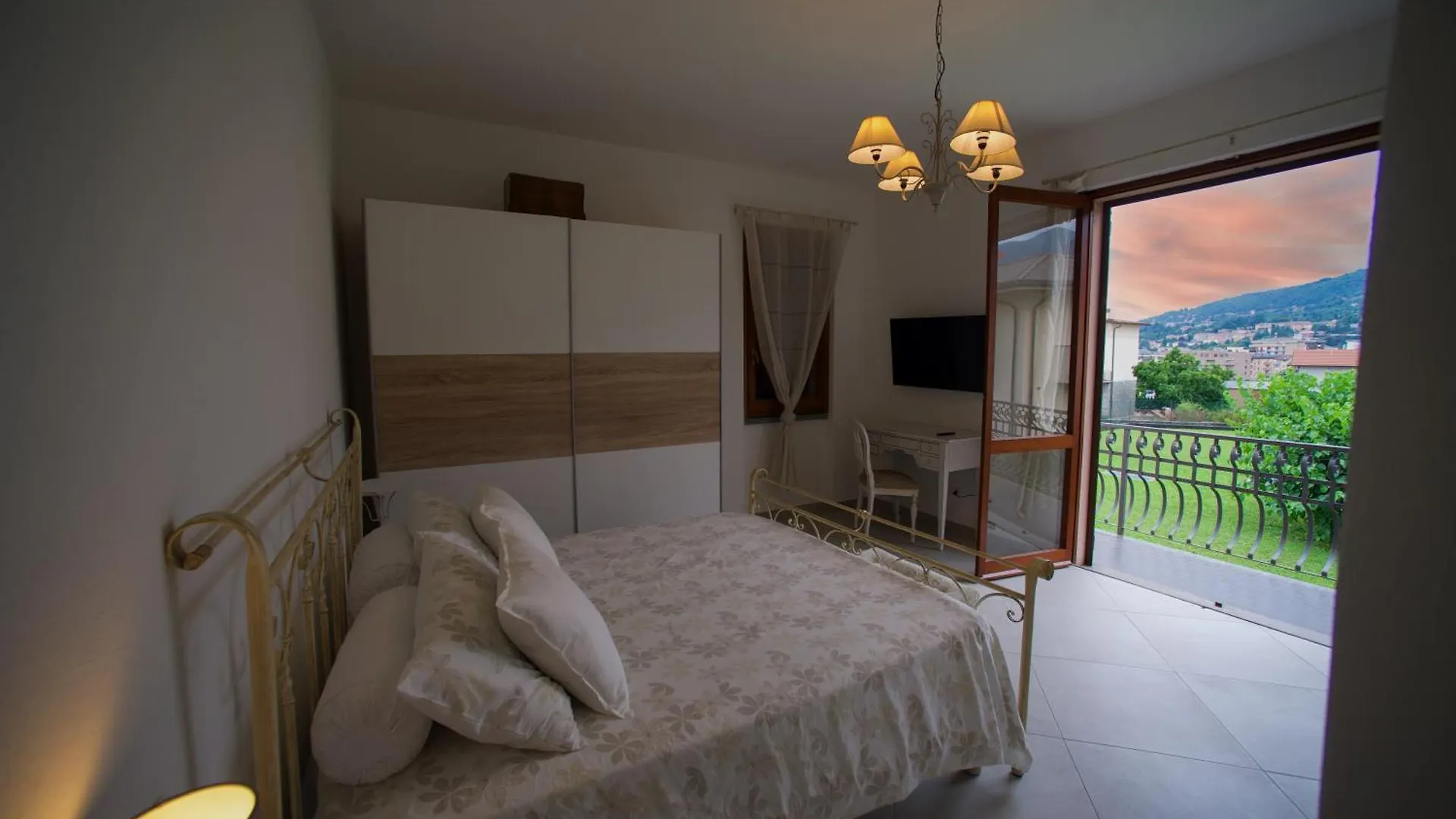 Villa Vittoria إيربا شقة