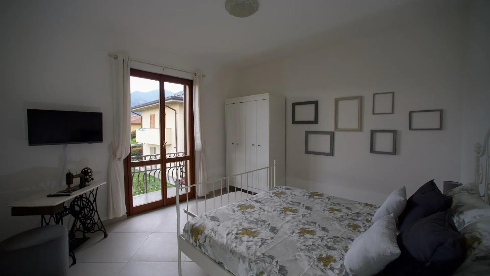 Villa Vittoria إيربا 0*,  إيطاليا