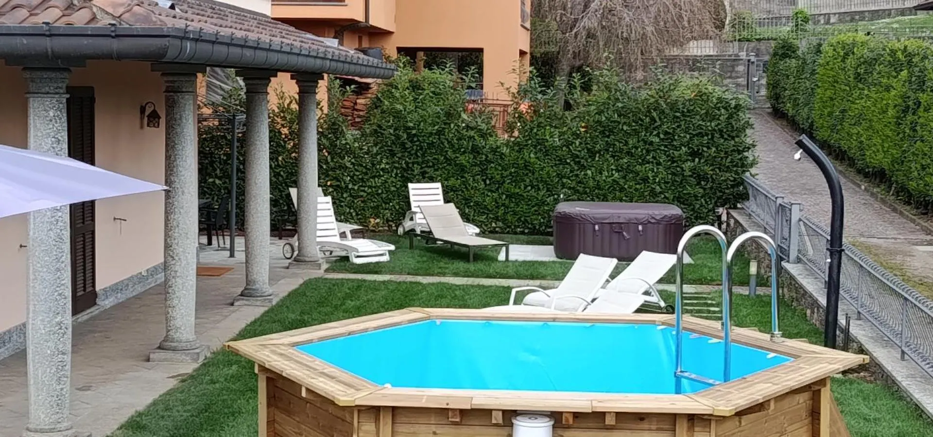 Villa Vittoria إيربا 0*,